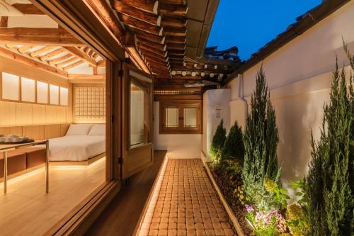 Luxury Hanok Stay CHAEHA, Seoul