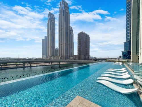 Elegantly Furnished Missoni Home with Canal Views, Dubai (Foto 5)