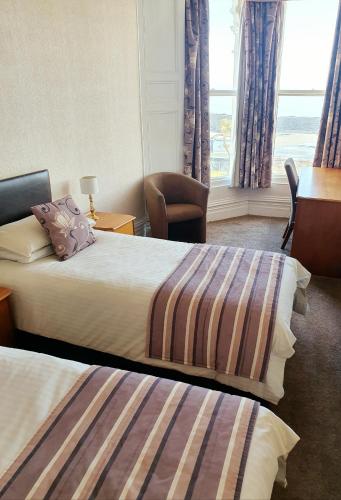 The Hydro Hotel - image 9