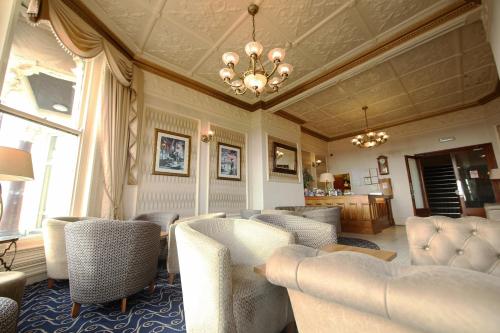The Hydro Hotel - image 2