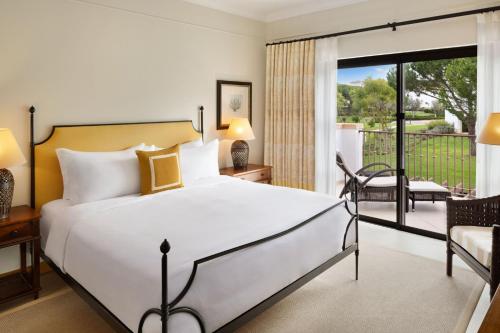 2 Bedroom Residence, Bedroom 1: 1 Double, Bedroom 2: 2 Twin, Sofa Bed, Resort View