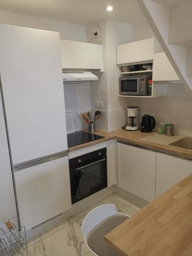 Kitchen, La baie d'Agay in Agay