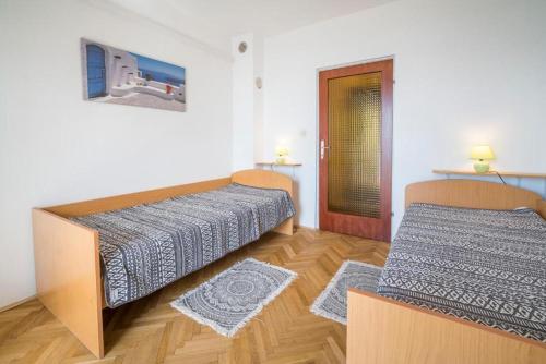 Two-Bedroom Apartment image 5