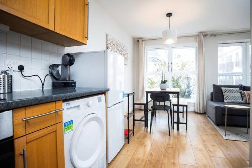 Chic 2BR in Temple Bar-5 min walk to Dublin Castle, Dublin (fotografie 10)