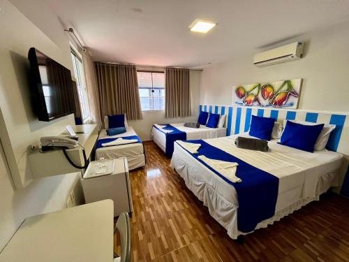 1 double bed, 3 twin beds