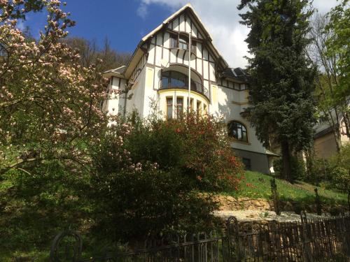 外部景觀, Le petit Charme - Wohnen in einer historischen Villa in 蘇爾