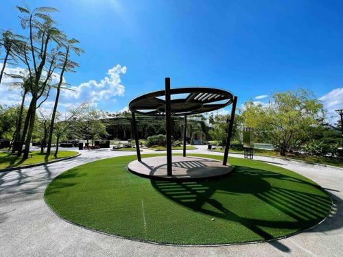 Skyview Penthouse Green Haven Skyview Penthouse Green Haven