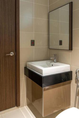 Skyview Penthouse Green Haven Skyview Penthouse Green Haven