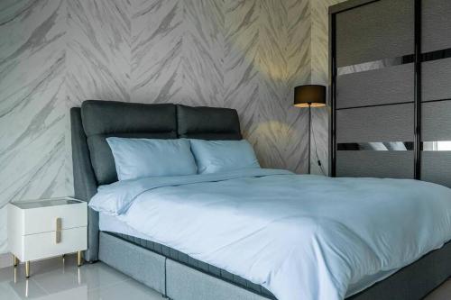 Skyview Penthouse Green Haven Skyview Penthouse Green Haven