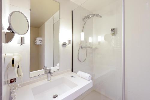 Hôtel Mercure Lyon Centre Lumière - image 3