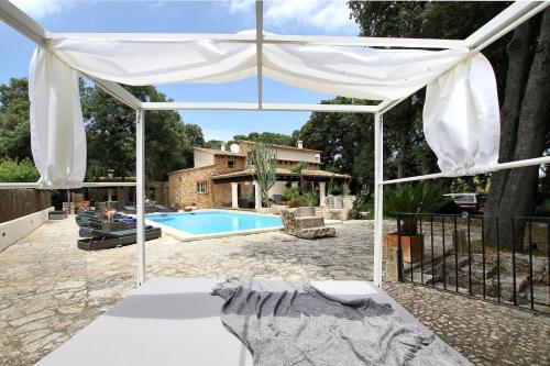 Villa image 2