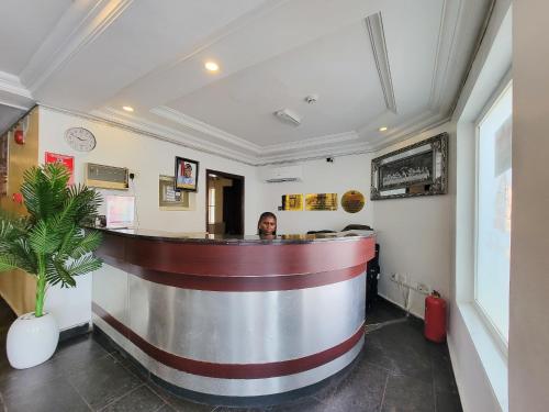 Lobby, Presken K-ONE in Onigbongbo