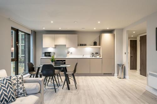 St Martin's Place, Luxe Apartment in BMH Centre, Birmingham (fotografie 8)
