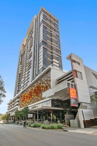 2Bedroom Exec Apt near Suncorp Free Carpark