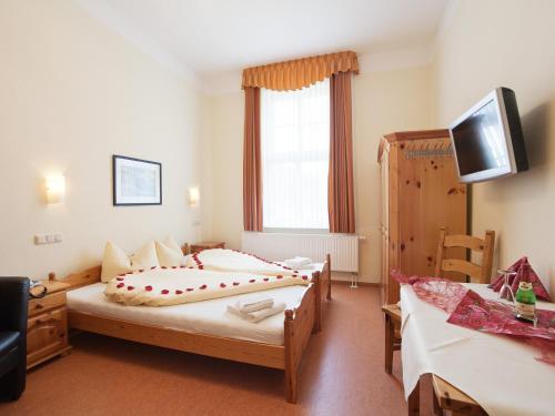 Hotel Zum Herrenhaus - image 4