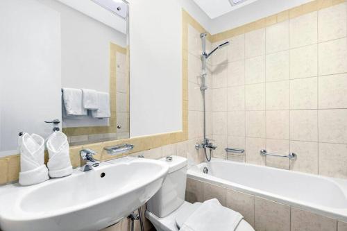 Stylish Dubai Villa Near JBR, Marina, Malls & Metro, Dubai (photo 7)