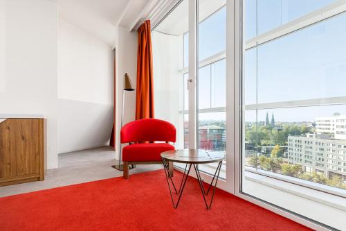 Room Mate Aitana - image 2