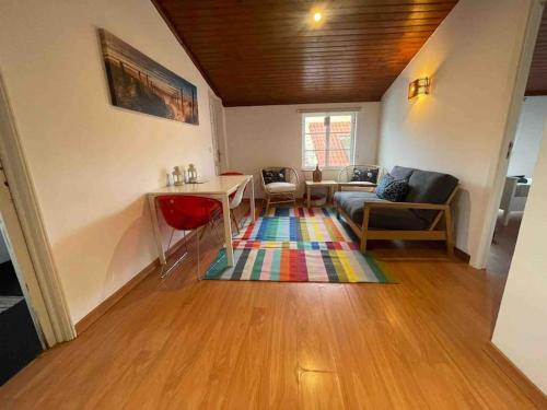 Charming apartment near campo martires da patria, Lisbona