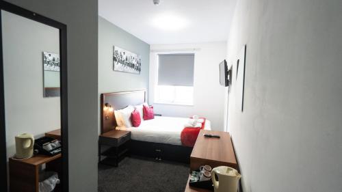 Trivelles Hotel - Manchester - Cross Lane - image 10