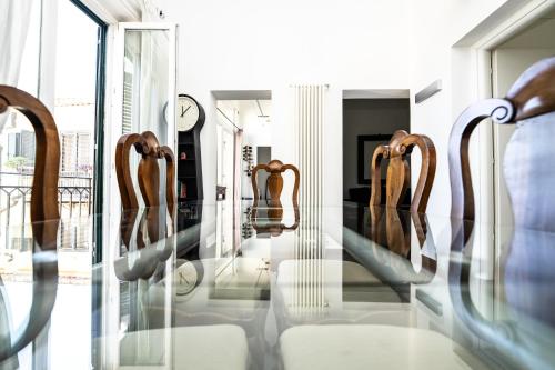 Maison d'art Orleans, Palermo