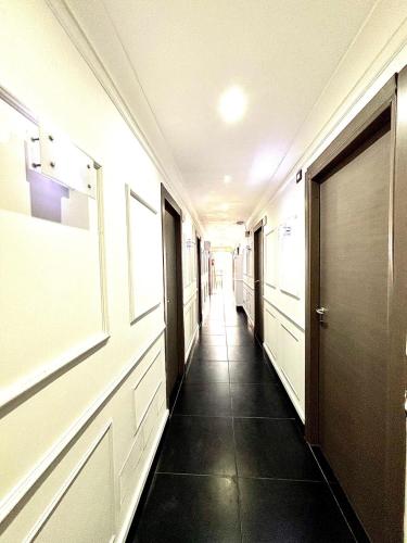 Palace Rome - image 3