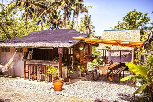 Duon Baler - Seconds from Sabang beach, your peaceful escape Duon Baler - Seconds from Sabang beach, your peaceful escape