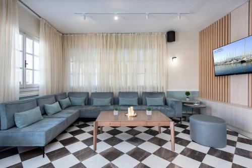 OPERA BLUE Hotel Gouvia Corfu in Corfu