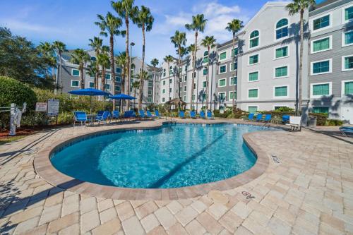 Lake Buena Vista Suite 2 Queens - main image