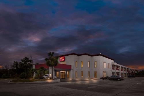 Exterior view, Econo Lodge Inn & Suites Channelview - Houston East in Channelview