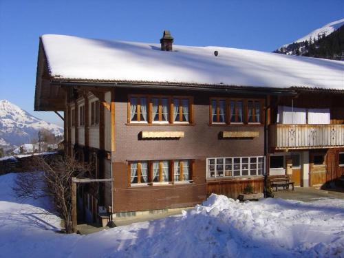 Apartment Bauernhaus Uf dr Flue by Interhome in Achseten