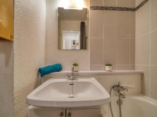 Studio Vostok Zodiaque-80 by Interhome Studio Vostok Zodiaque-80 by Interhome