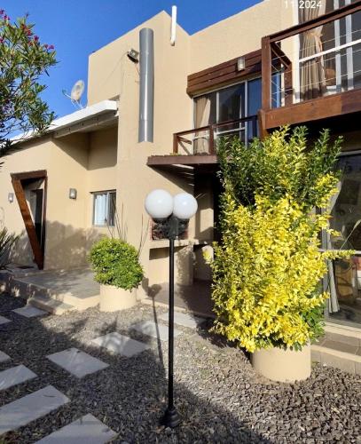 2 bedrooms, 5 beds
