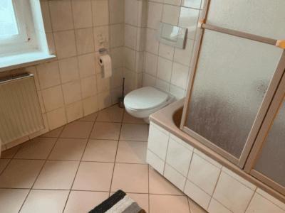 浴室, Zimmervermietung Hoyerswerda in 豪雅斯維爾達