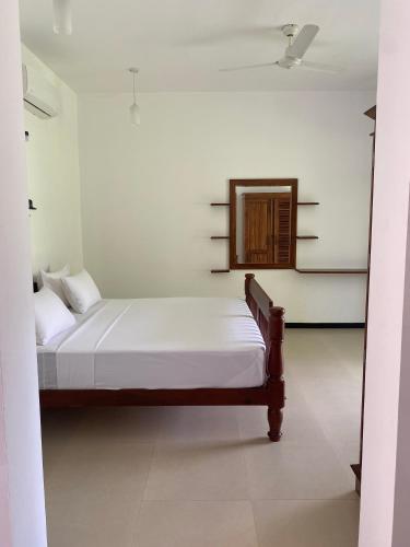Double Room with Garden View image 3