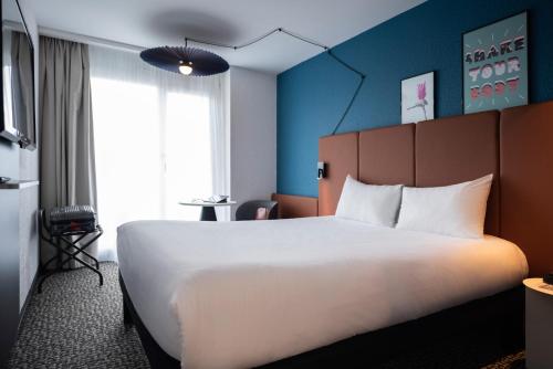 1 queen bed