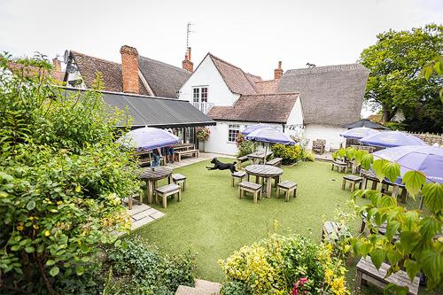 Aed, The White Horse Inn in Woolstone