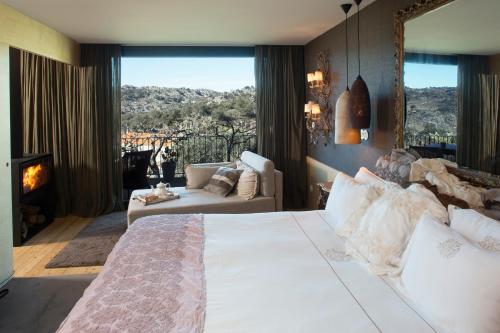 โรงแรม รัสติเก คาซา โด โกโร (Hotel Rusticae Casas do Coro) in เมดา