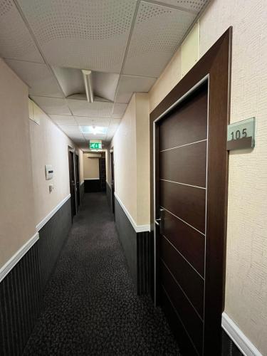 ยูโรเฮาส์โรมแอร์พอร์ต (Euro House Rome Airport) near สนามบินเลโอนาร์โดดาวินชี-ฟิอูมิชิโน