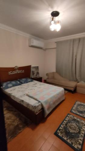 شقه فندقيه 3 غرف تانى صف من التسعين الشمالى, Cairo