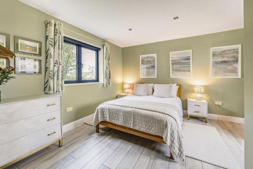 Exterior view, Barn at West Acres in Milton Abbas