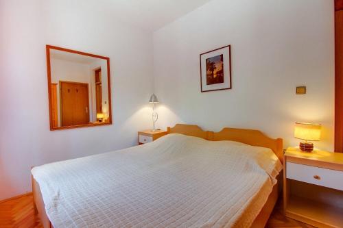 Two-Bedroom Apartment image 6