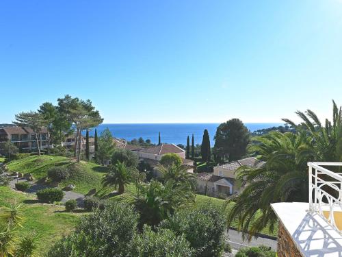Apartment Le Village - C5 235 by Interhome