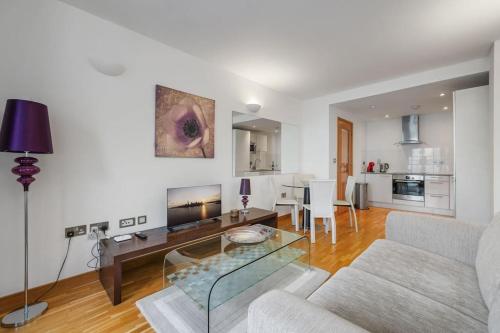 Stylish and very central apartment with balcony, Londyn (zdjęcie 9)