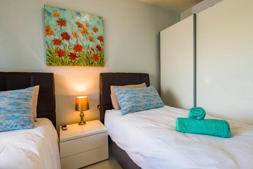 SH6A - 2 Bedroom Apartment in Qawra, St Paul's Bay (foto 3)