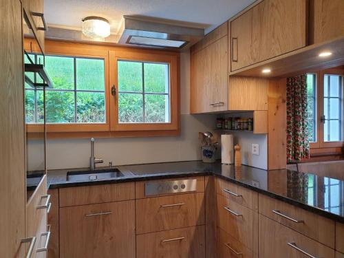 Apartment Aerneli- Chalet by Interhome in คชตาท