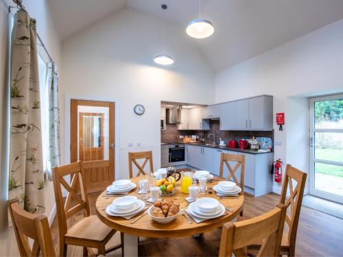 Holiday Home The Barn by Interhome in Drumnadrochit Town Center