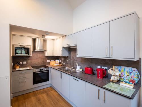 Holiday Home The Barn by Interhome in Drumnadrochit Town Center