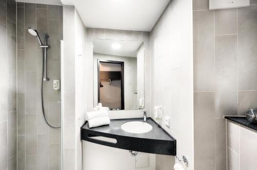 B&B HOTEL Dresden City-Sud - Photo 1
