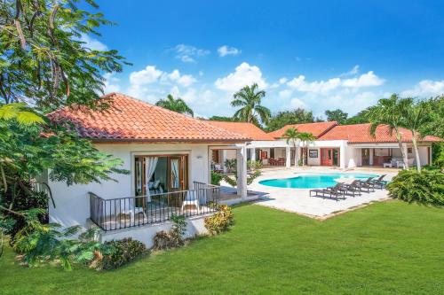 Casa de Campo villa – Luxurious villa up to 12 people with pool jacuzzi golf – khách sạn tại Casa de Campo