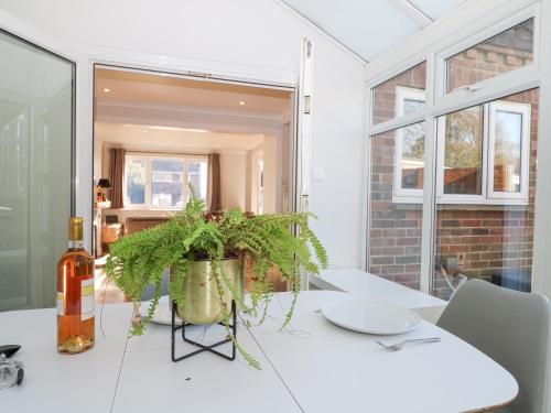 Exterior view, 7 Daltons Place in Arundel